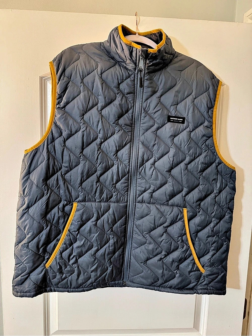 Southern Marsh Men's Quilted Vest Blue